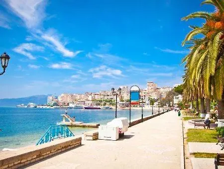Un Bel Posto Al Mare 아파트 사보나